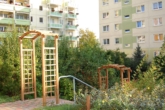 Frisch sanierte 3-Raumwohnung mit Balkon sucht neue Mieter - Innenhof