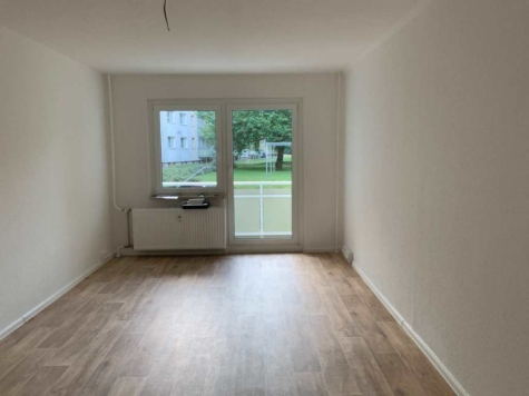 Bezugsfertige 3-Raumwohnung mit Balkon, Thekla, Sosaer Str. 26